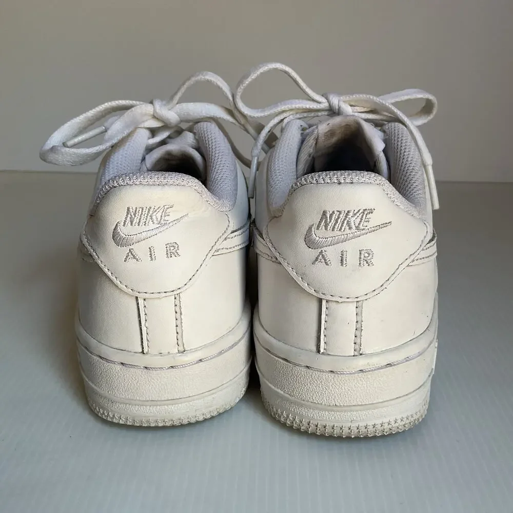 Nike Air Force 1 Sneakers Youth 5.5Y Women's 7  Low White Casual